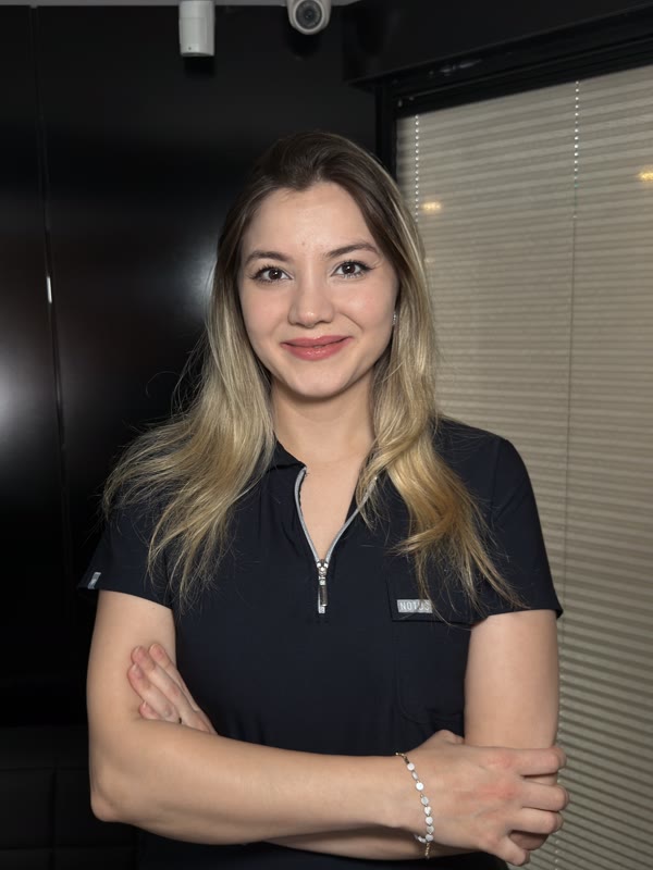 Dt. Burcu Aşık